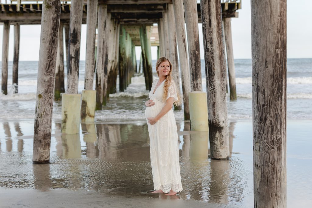 maternity session in avalon