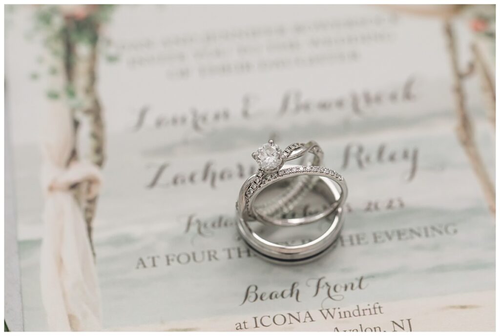 a close up of Lauren and Zachs wedding rings